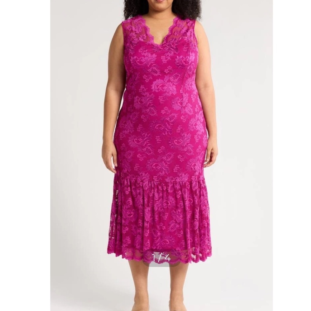 Marina Elegant pink lace gown